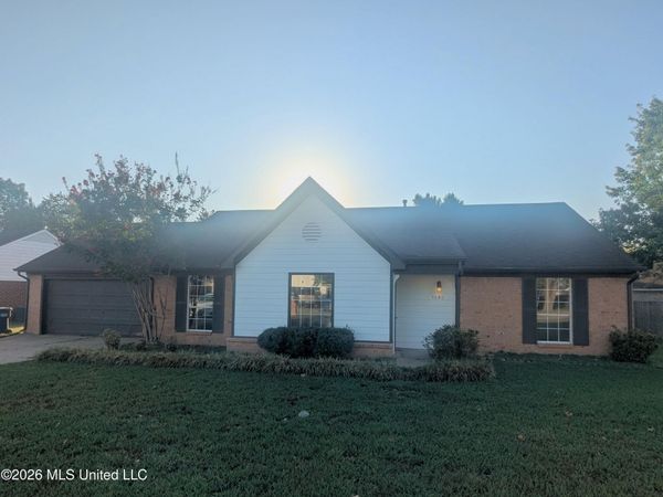 7080 Redfern Drive, Horn Lake, MS 38637