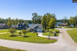 105 Somerset Court photo 4