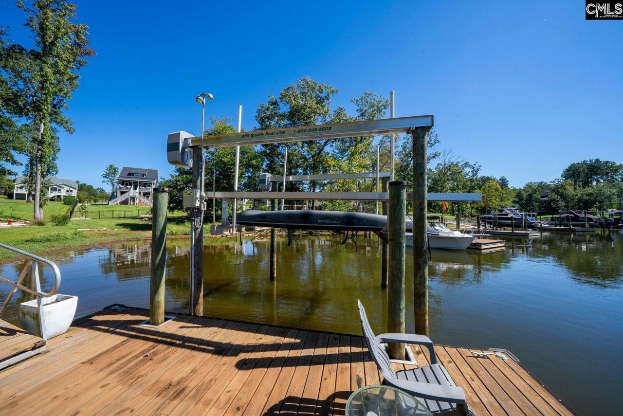105 Somerset Court Photo 40