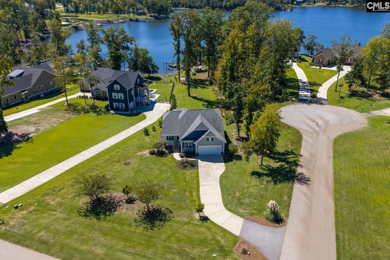 105 Somerset Court Photo 43