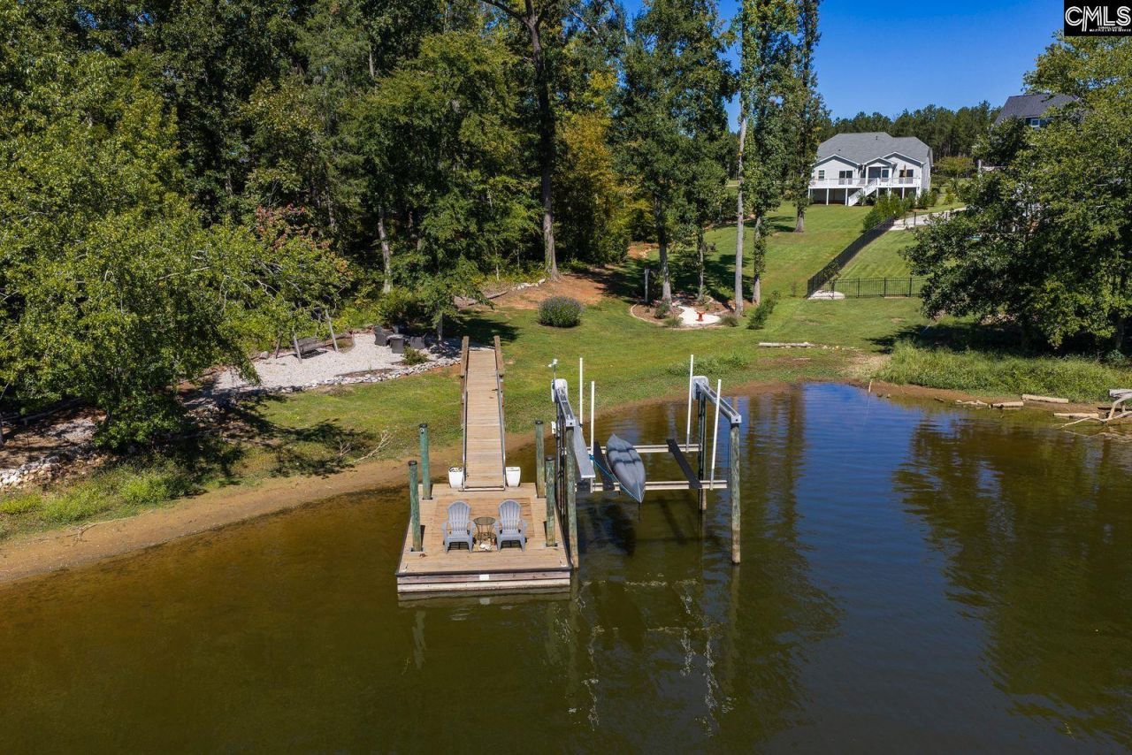 105 Somerset Court Photo 44