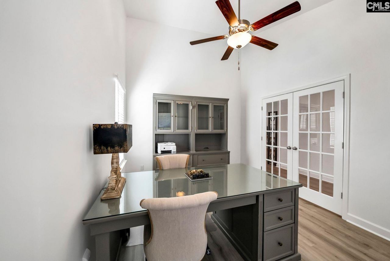 105 Somerset Court Photo 5