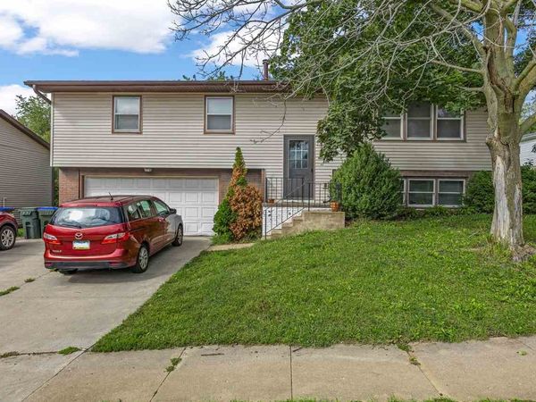 621 & 623 Westgate St, Iowa City, IA 52246