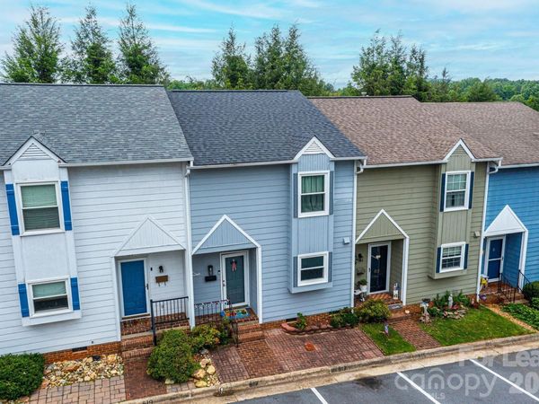 617 College Avenue SW, Lenoir, NC 28645