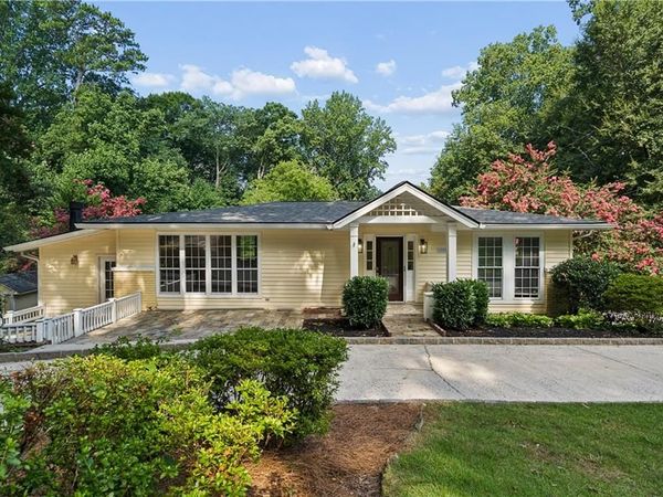 1055 Lee Circle NE, Atlanta, GA 30324