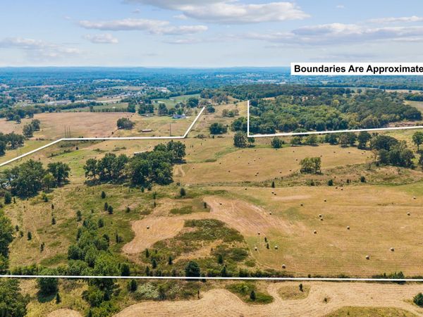 420 E East Road , Claremore, OK 74017