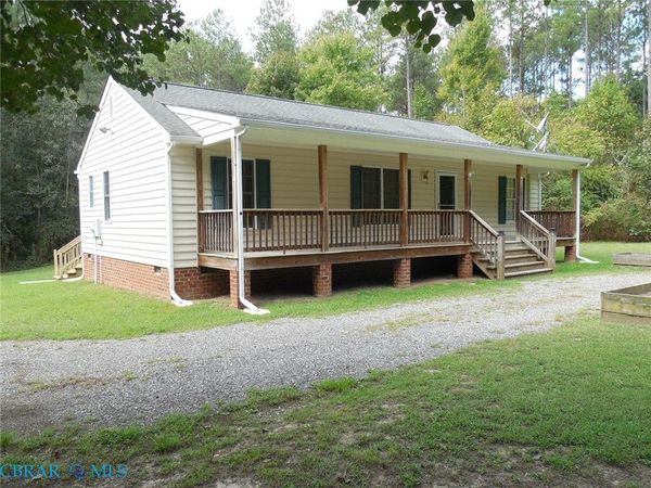 3999 Custis Millpond Road , West Point, VA 23181