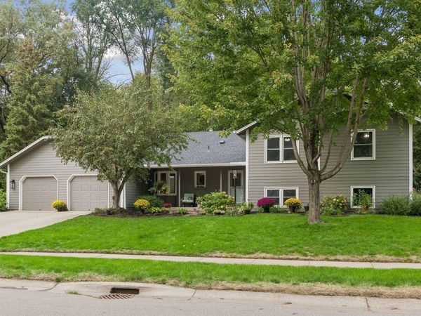 7646 Carnelian Lane, Eden Prairie, MN 55346