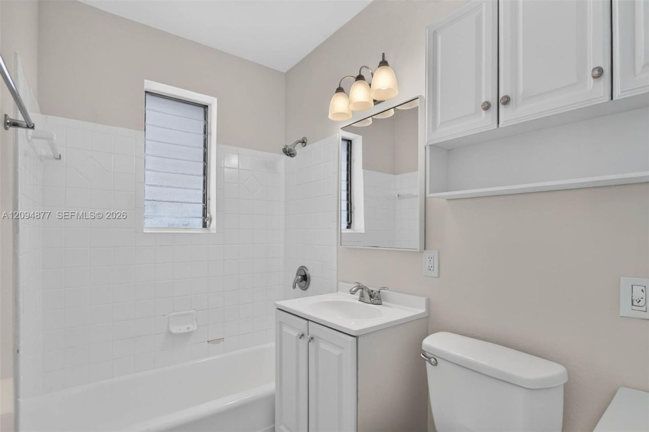5197 NE 14th Ave, Pompano Beach, FL 33064 Photo