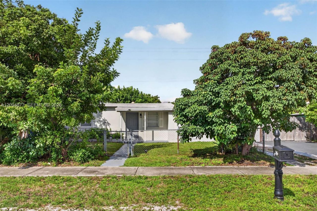 5197 NE 14th Ave, Pompano Beach, FL 33064 Photo