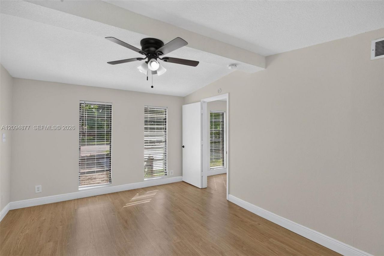 5197 NE 14th Ave, Pompano Beach, FL 33064 Photo