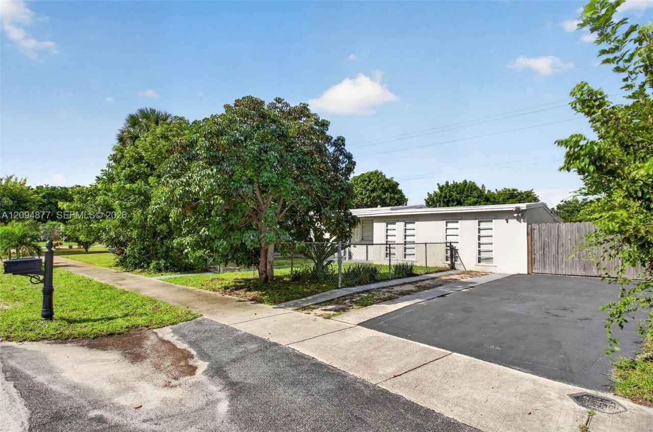 5197 NE 14th Ave, Pompano Beach, FL 33064 Photo