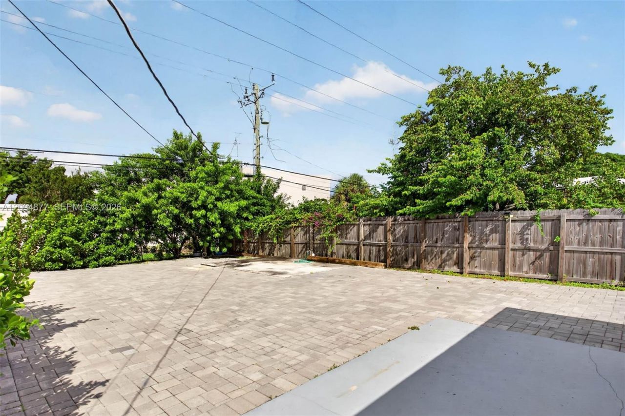 5197 NE 14th Ave, Pompano Beach, FL 33064 Photo