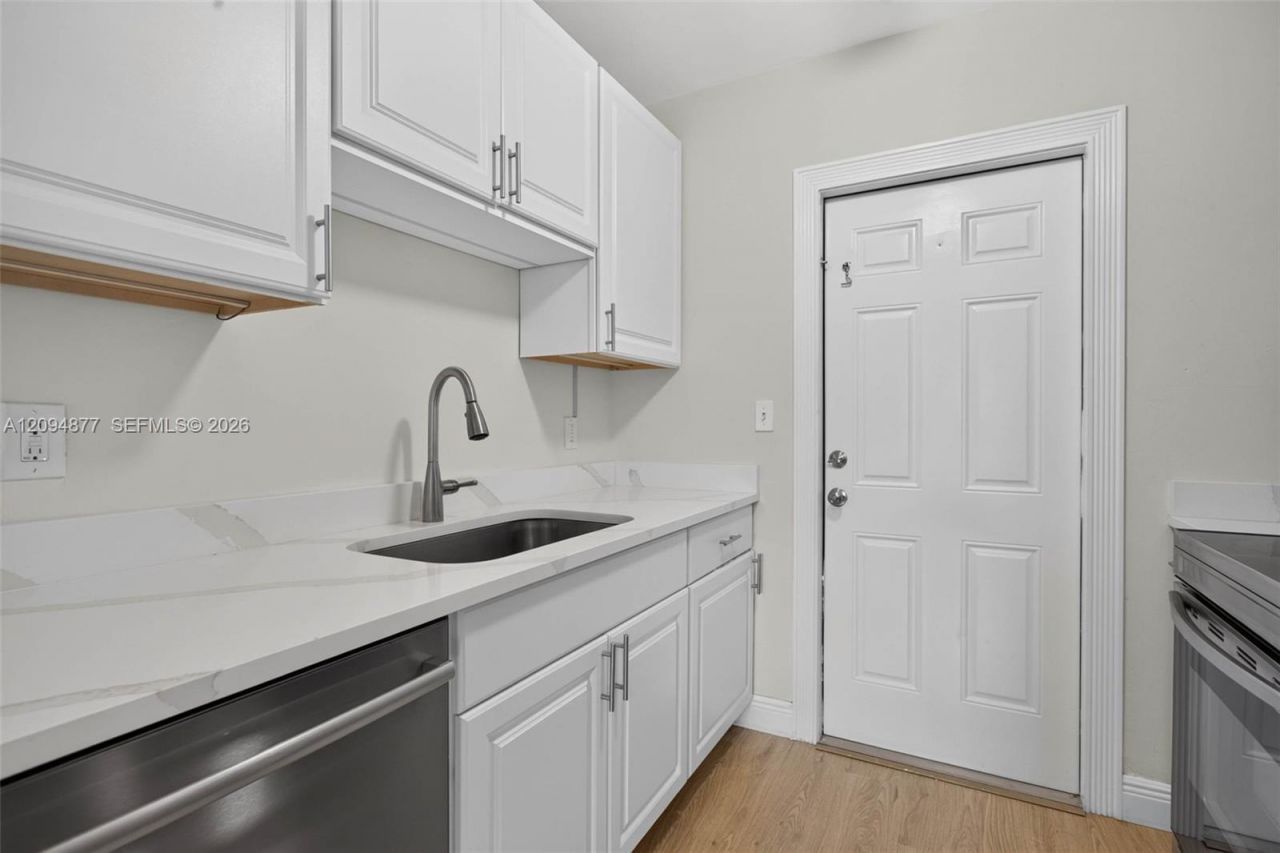 5197 NE 14th Ave, Pompano Beach, FL 33064 Photo