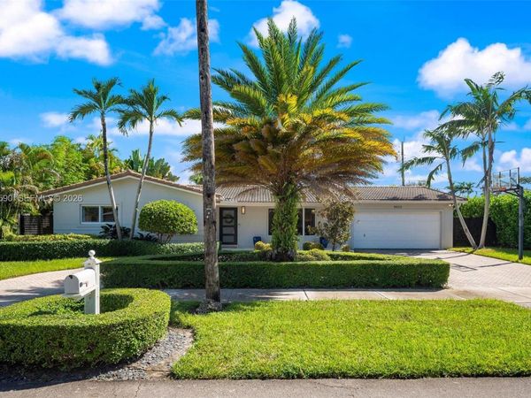 8610 SW 47th St , Miami, FL 33155