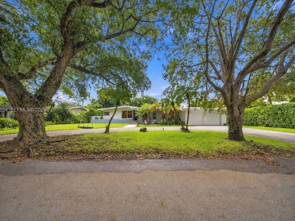 3680 Battersea Rd , Miami, FL 33133