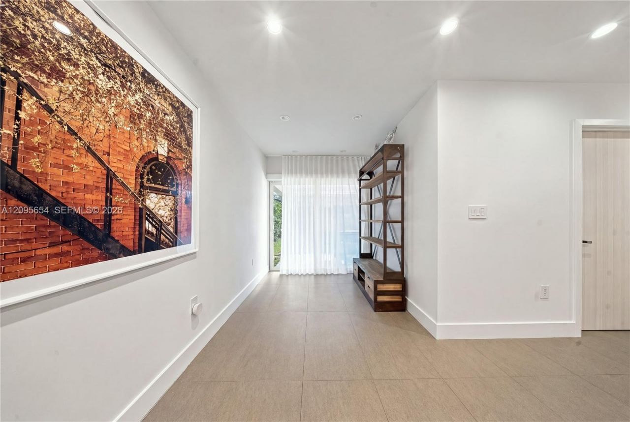3680 Battersea Rd , Miami, FL 33133 Photo