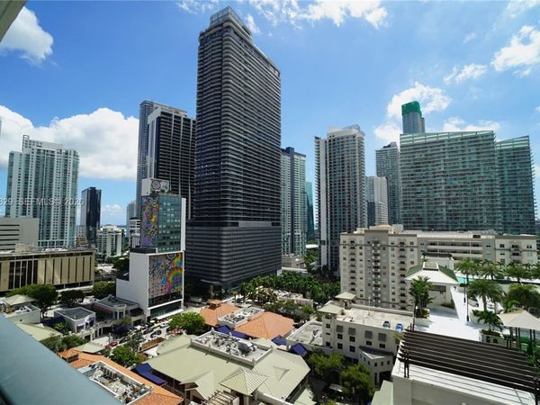 55 SW 9th St, Unit 1405, Miami, FL 33130