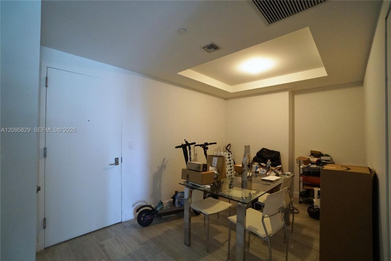 55 SW 9th St, Unit 1405, Miami, FL 33130 Photo
