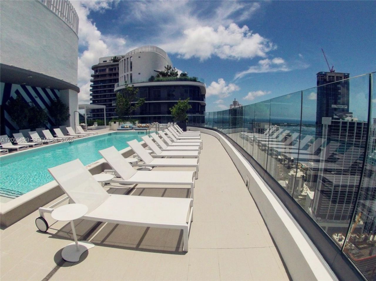 55 SW 9th St, Unit 1405, Miami, FL 33130 Photo