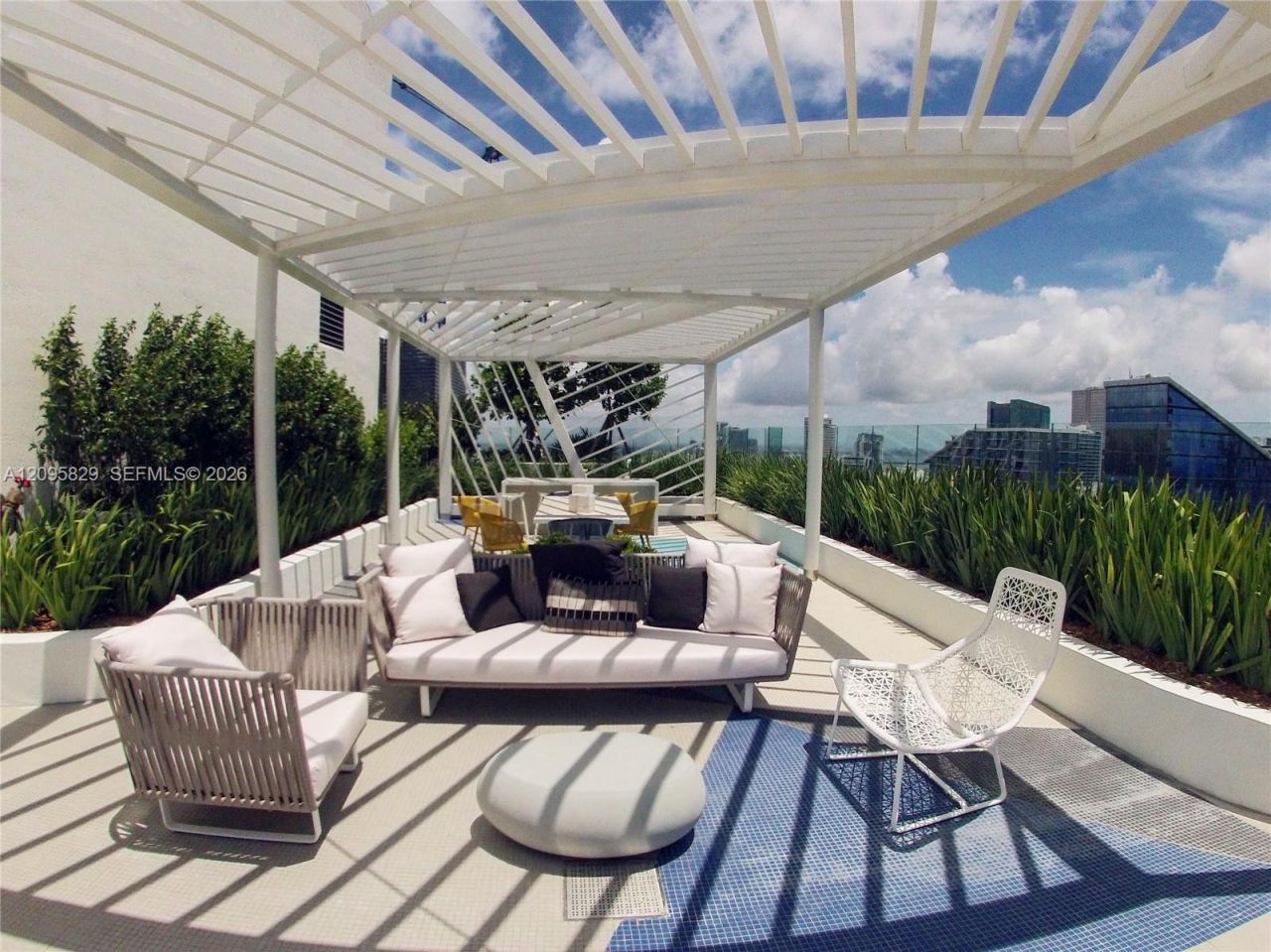 55 SW 9th St, Unit 1405, Miami, FL 33130 Photo