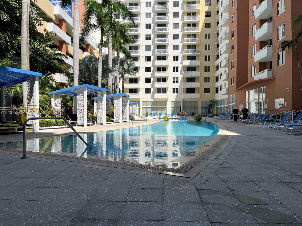 18800 NE 29th Ave , Unit 1023, Aventura, FL 33180 Photo