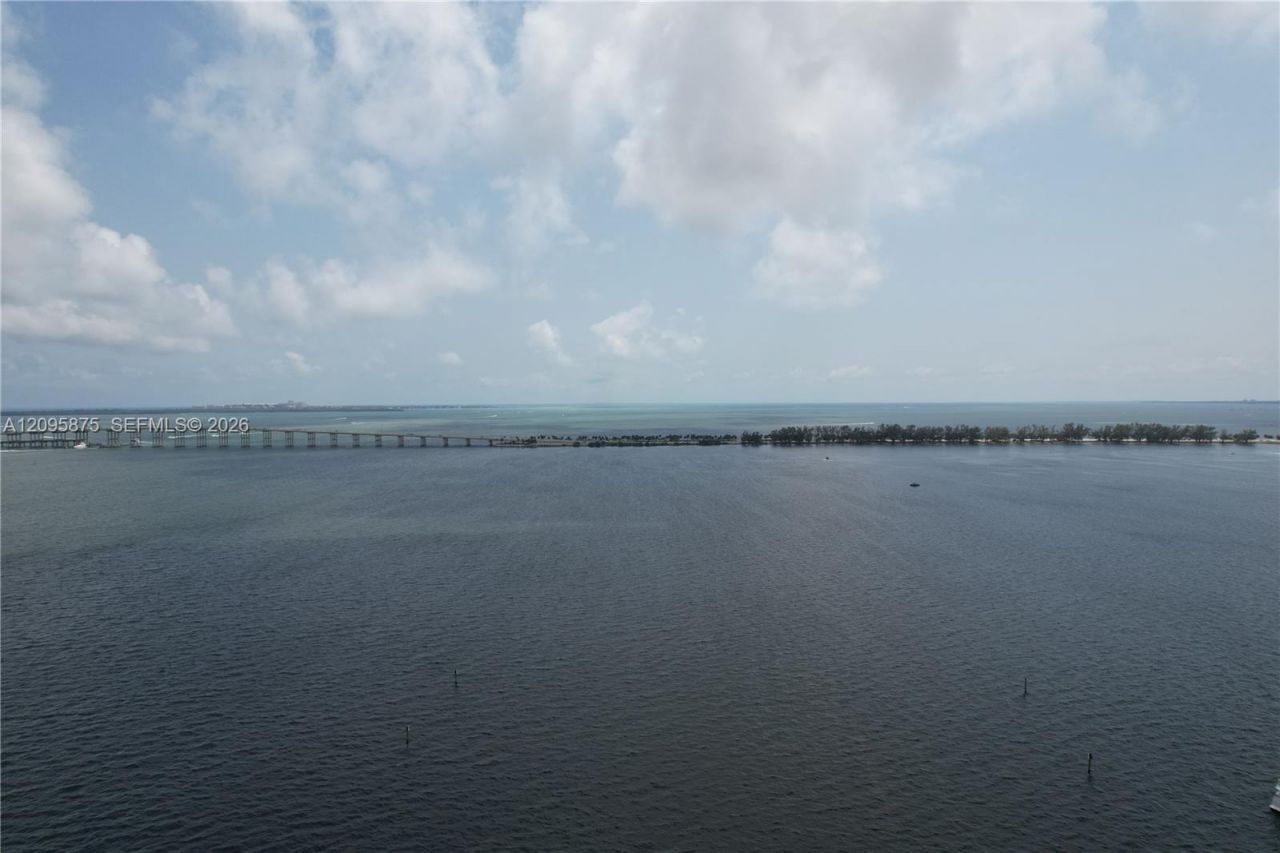 200 SE 15th Rd , Unit 17K, Miami, FL 33129 Photo