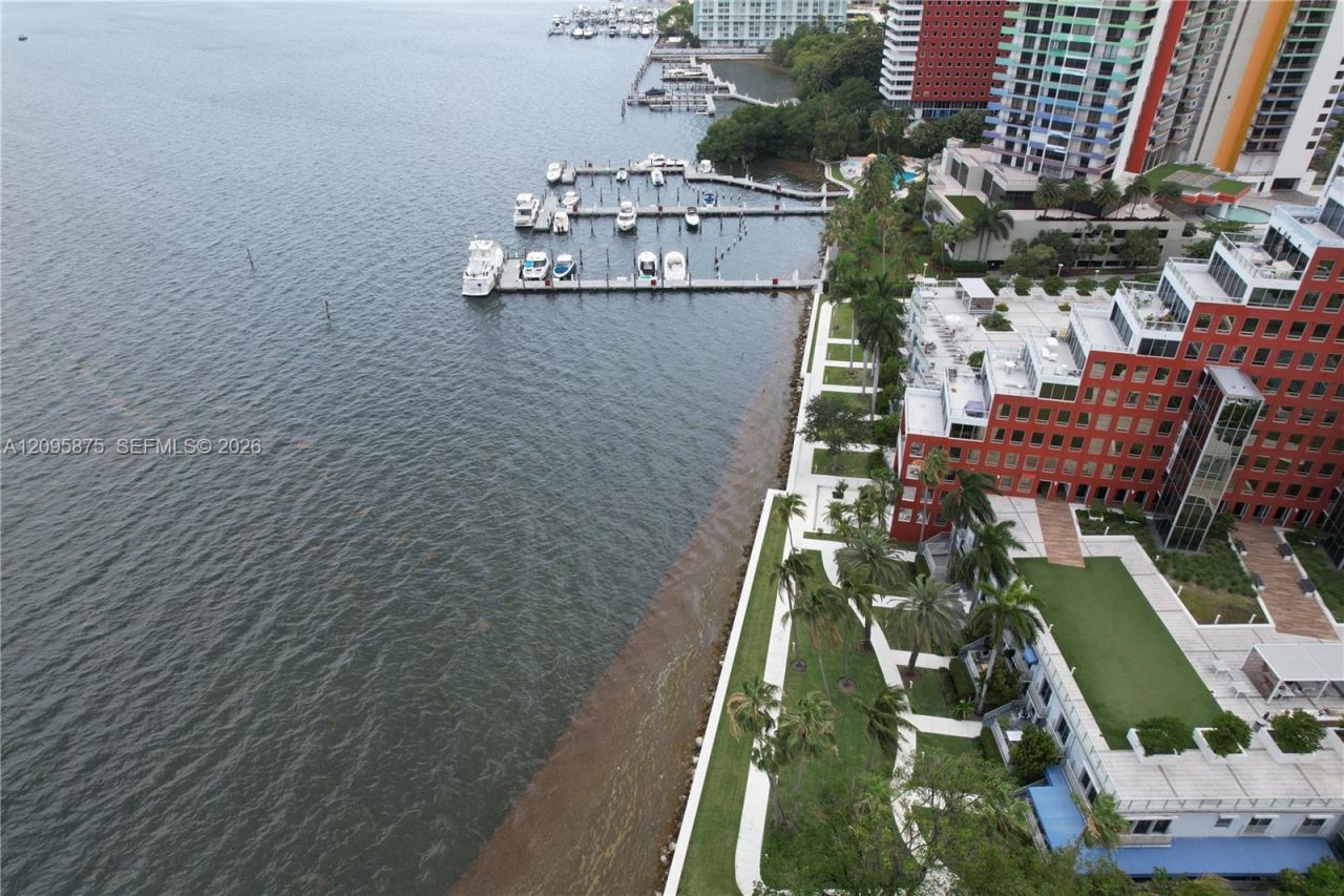 200 SE 15th Rd , Unit 17K, Miami, FL 33129 Photo