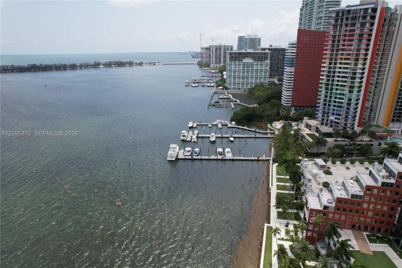 200 SE 15th Rd , Unit 17K, Miami, FL 33129 Photo