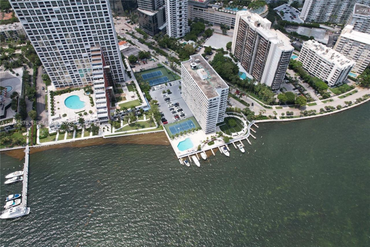 200 SE 15th Rd , Unit 17K, Miami, FL 33129 Photo