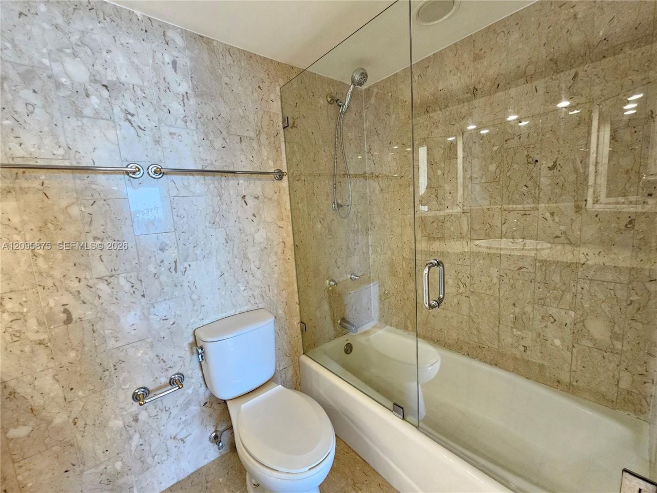 200 SE 15th Rd , Unit 17K, Miami, FL 33129 Photo
