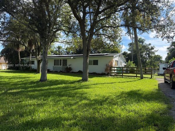 4830 SW 196th Ln , Southwest Ranches, FL 33332