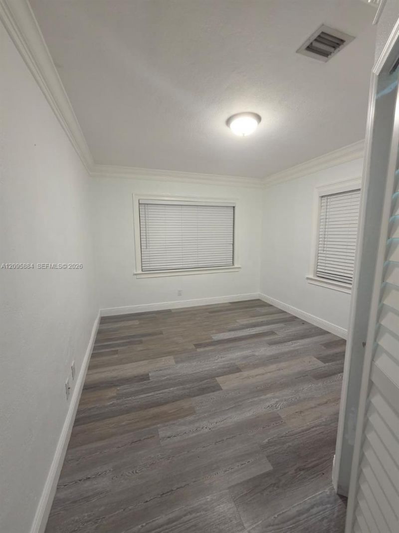300 SW 71st Ave, Unit 1, Miami, FL 33144 Photo