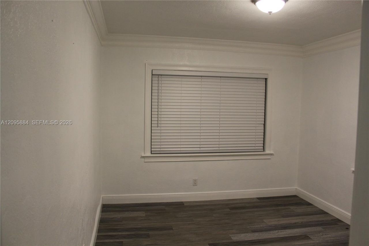 300 SW 71st Ave, Unit 1, Miami, FL 33144 Photo