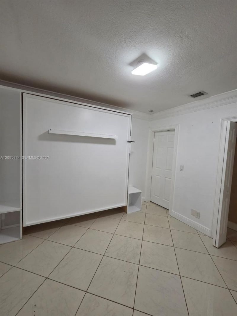 300 SW 71st Ave, Unit 1, Miami, FL 33144 Photo