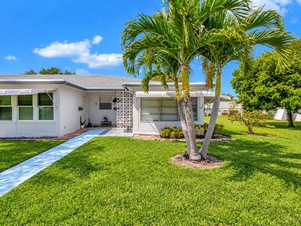 1182 S DRIVE Circle, Unit D, Delray Beach, FL 33445