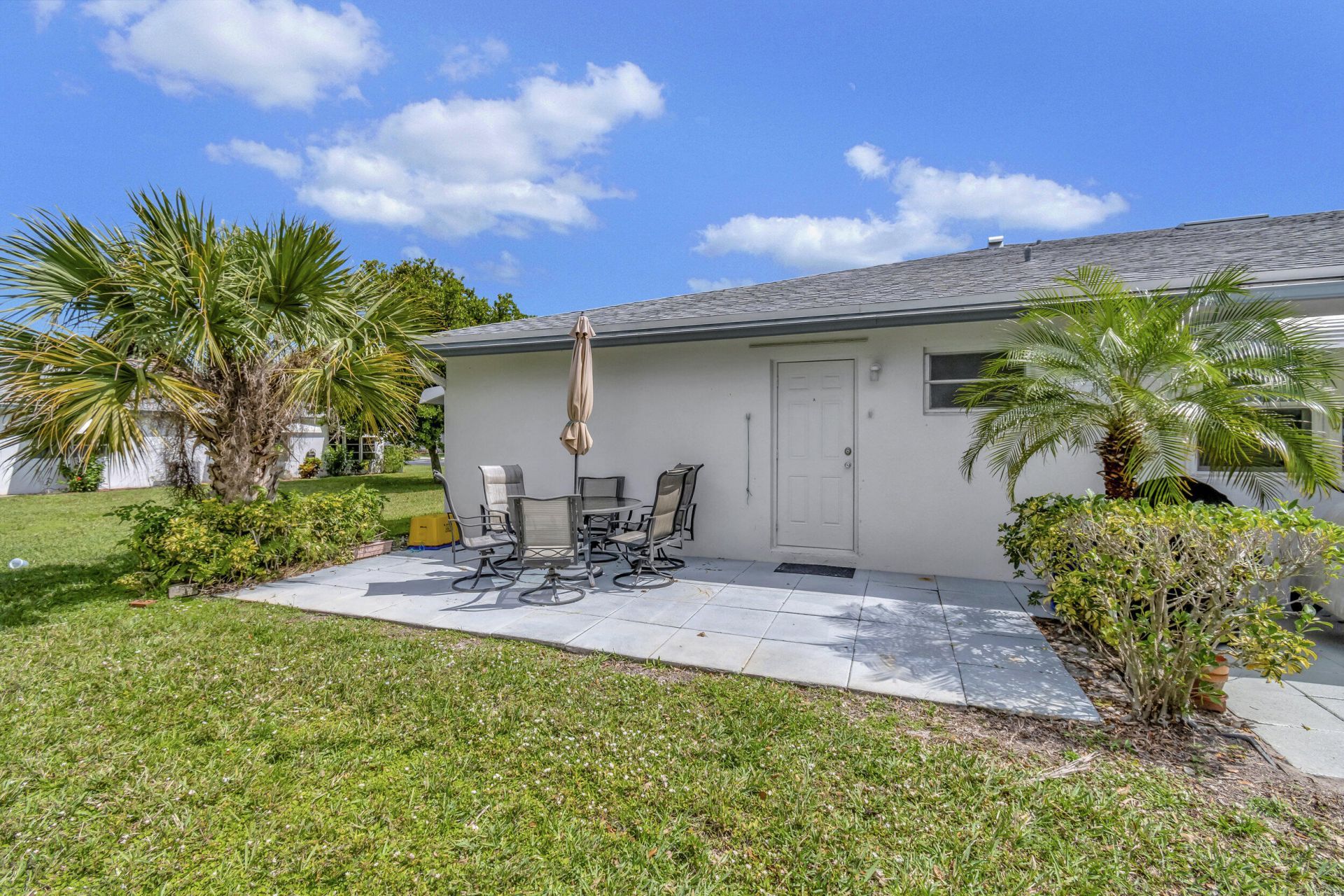 1182 S Drive Circle, Unit D, Delray Beach, FL 33445 Photo