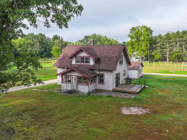 N2229 COUNTY ROAD K, Waupaca, WI 54981