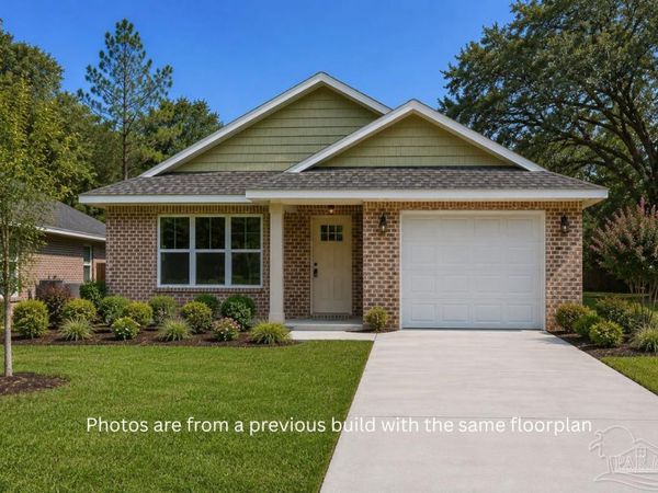 4068 Lancer St, Pace, FL 32571