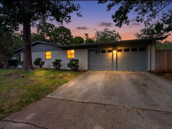 341 Arcadia Street, Hurst, TX 76053