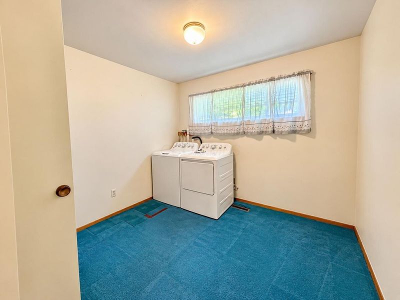 231 Mount Logan Drive, Chillicothe, OH 45601 Photo 9