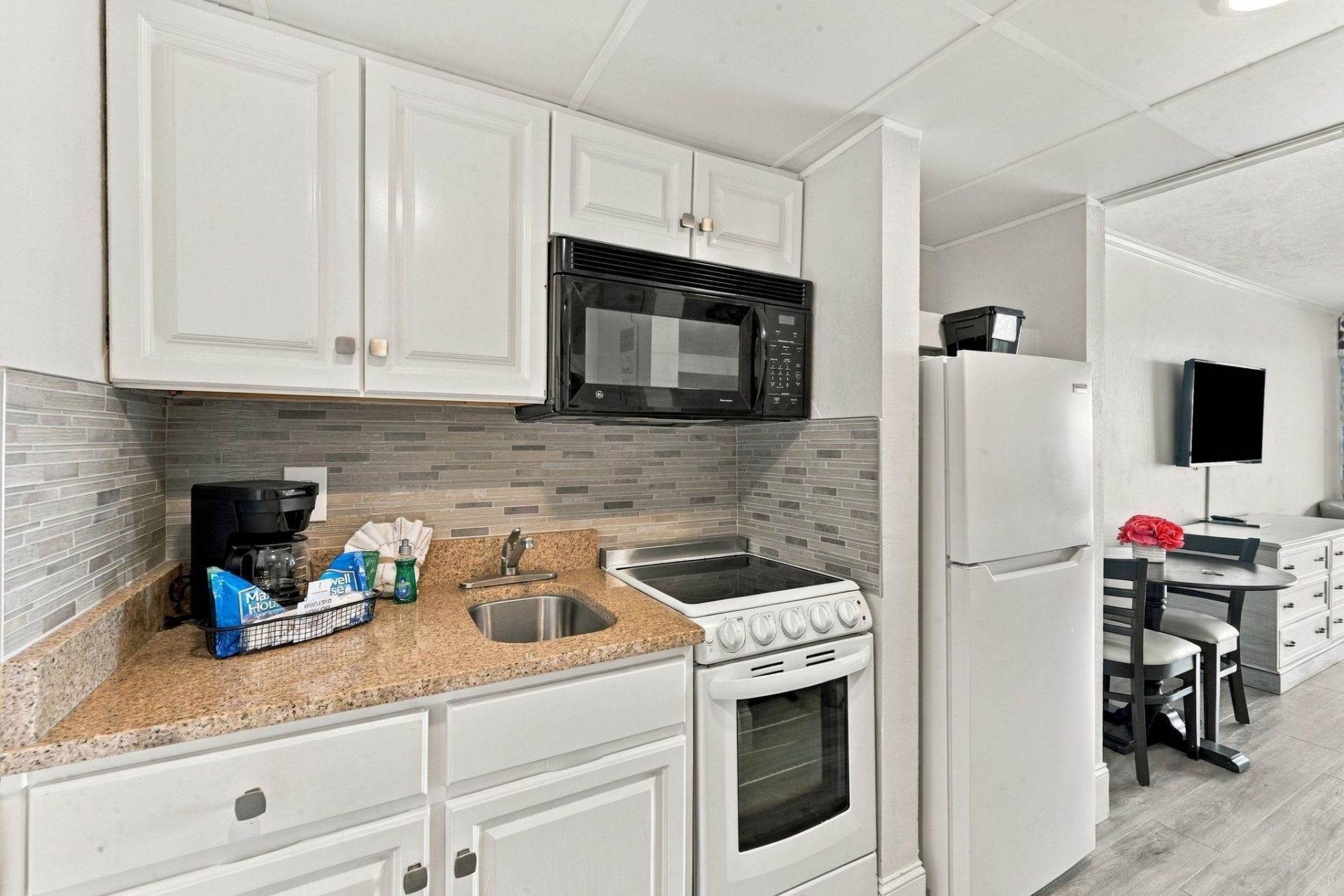 7100 N Ocean Blvd. Photo 13