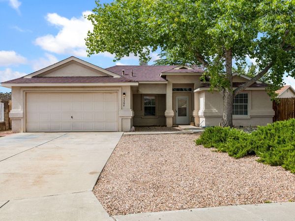 5304 Bandelier Drive NW, Albuquerque, NM 87114
