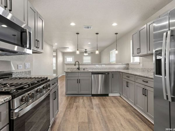 4711 VAQUERO CRK, Von Ormy, TX 78073