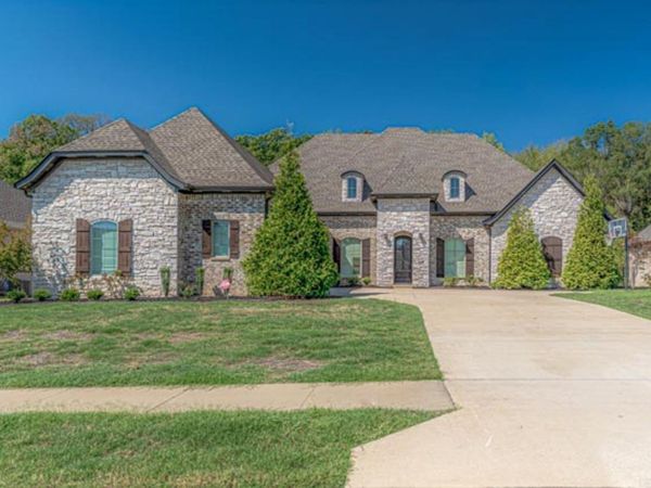 3519 Lake Pointe Dr, Jonesboro, AR 72404