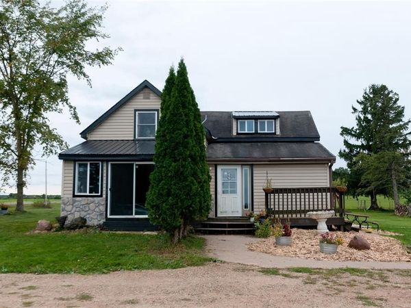 986 9th Street, Barron, WI 54812