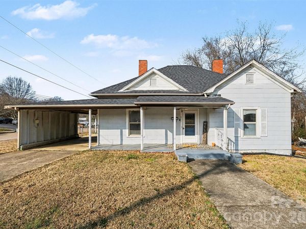 911 N Walnut Street , Kannapolis, NC 28081