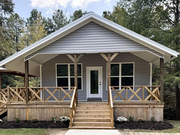 28 Waters Edge, Hattiesburg, MS 39401
