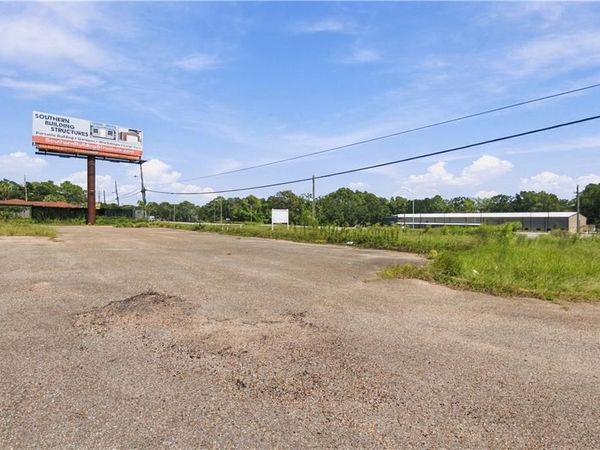 4400 Government Boulevard, Mobile, AL 36693