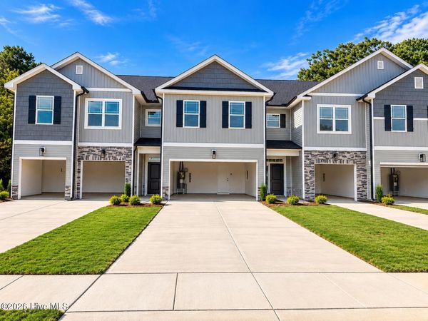 2028 Tharrington Way , Rocky Mount, NC 27803